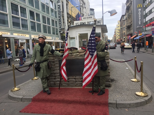 checkpoint charlie berlijn